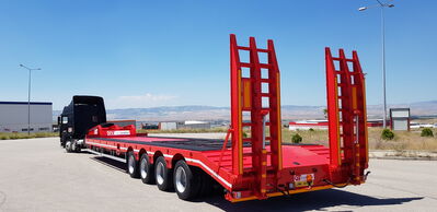 GT LOWBED SEMI TRAILERS which is knows also low loader and can carry heavy loads , excavators , construction machines, transformer, generator , cranes , caravans , army tanks and different kind of big machines. Lowbed Semi Trailers can be produced between 2 axles to 8 axles and loading capacity starting from 20 Tons to 180 Tons , rear or front loading Lowbed Trailers and platform as customer demand with different kind of specification according to demand. Self steering axles, hydraulic auto remote control axles, pool type chassis, Low bed Trailers hydraulic ramp, platform type chassis can be used in different kind of Low bed trailer