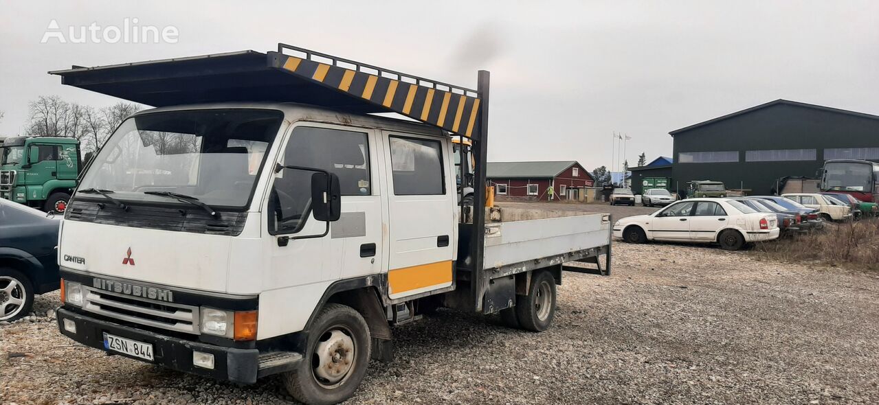 Mitsubishi camión caja abierta