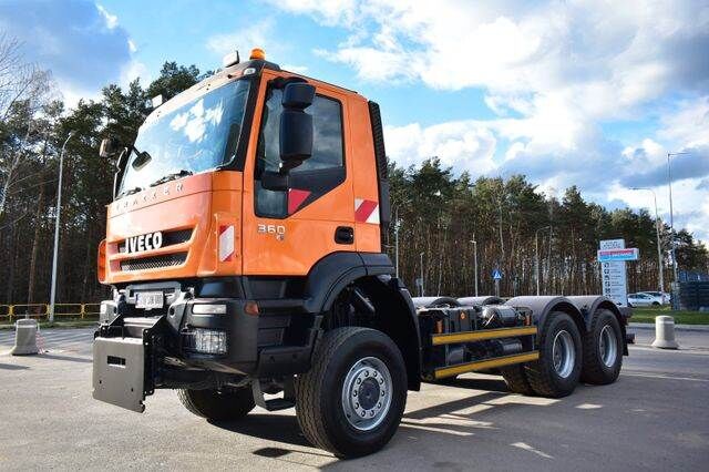 IVECO TRAKKER 6x6 EURO 5 CHASSIS 93.000 km !!! camión chasis