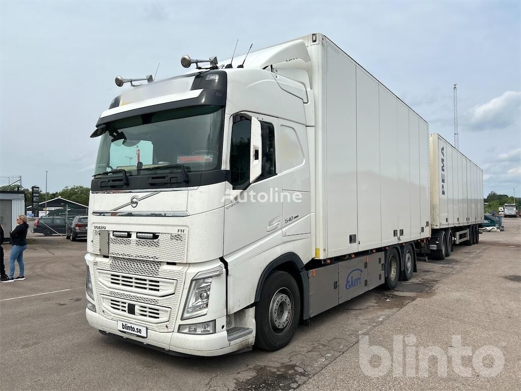 Volvo FH540 6x2*4 camión furgón