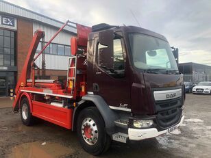 DAF LF220 - RJ66 XHA camión portacontenedores