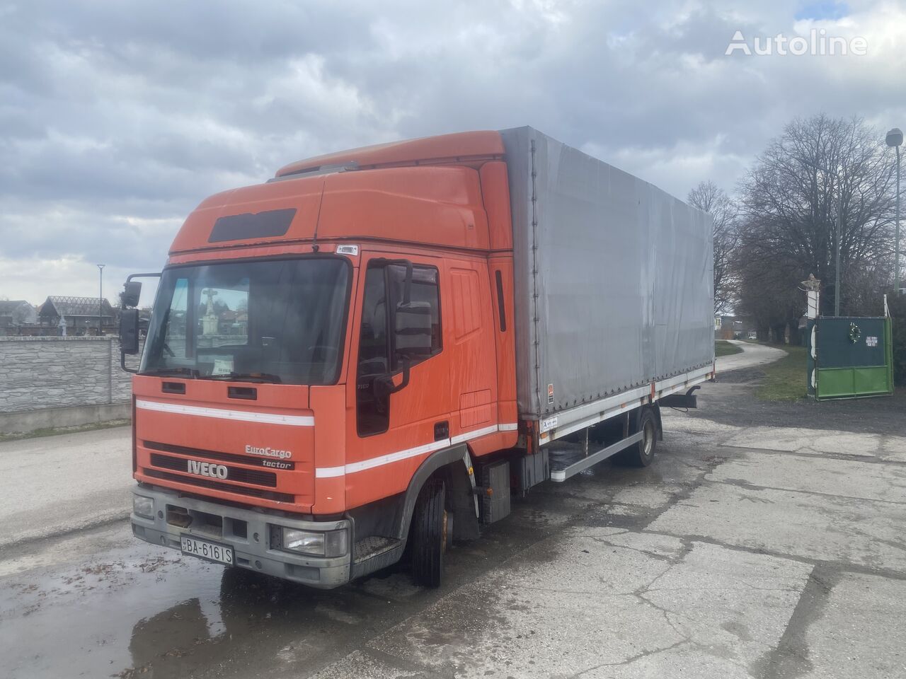 IVECO EuroCargo 75E17 camión toldo