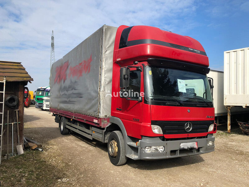 Mercedes-Benz Atego 815 camión toldo