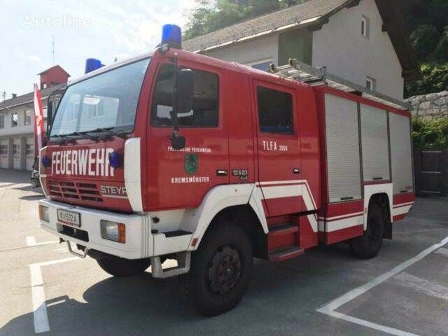 Steyr 13S23 4x4 Feuerwehr 2000 liter Fire camión de bomberos