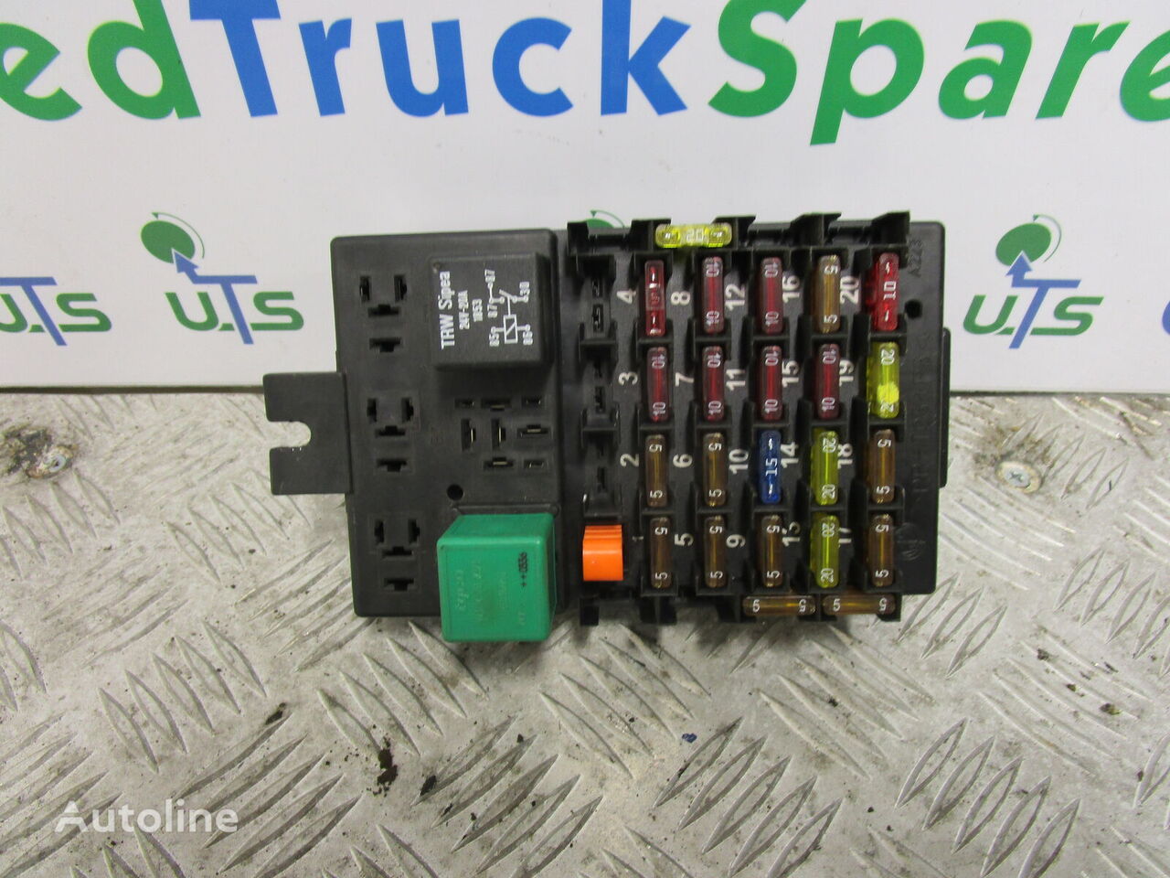 PPT25 + P5 caja de fusibles para IVECO TECTOR  camión