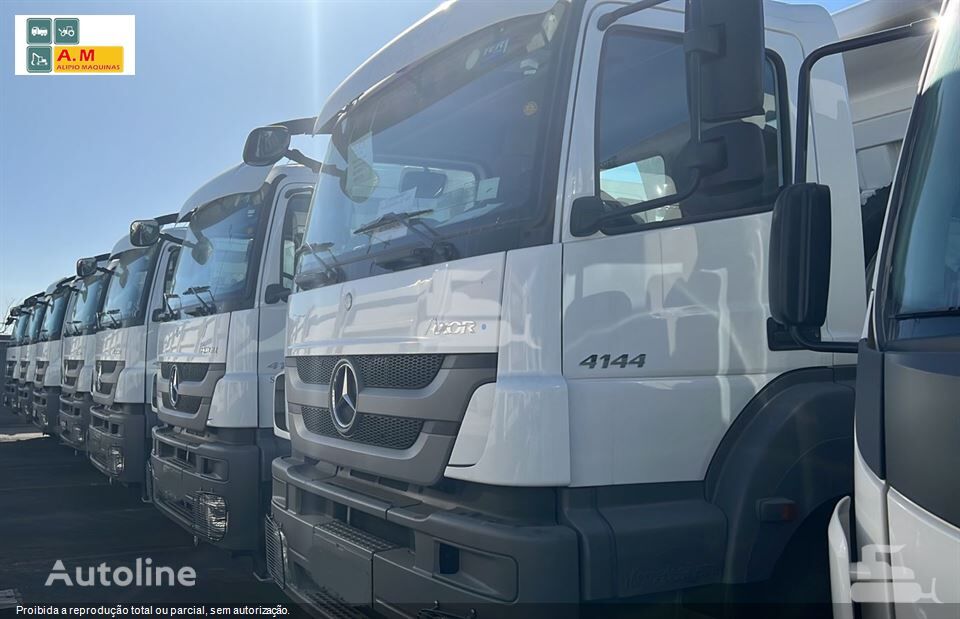 Mercedes-Benz Axor 4144 K  volquete